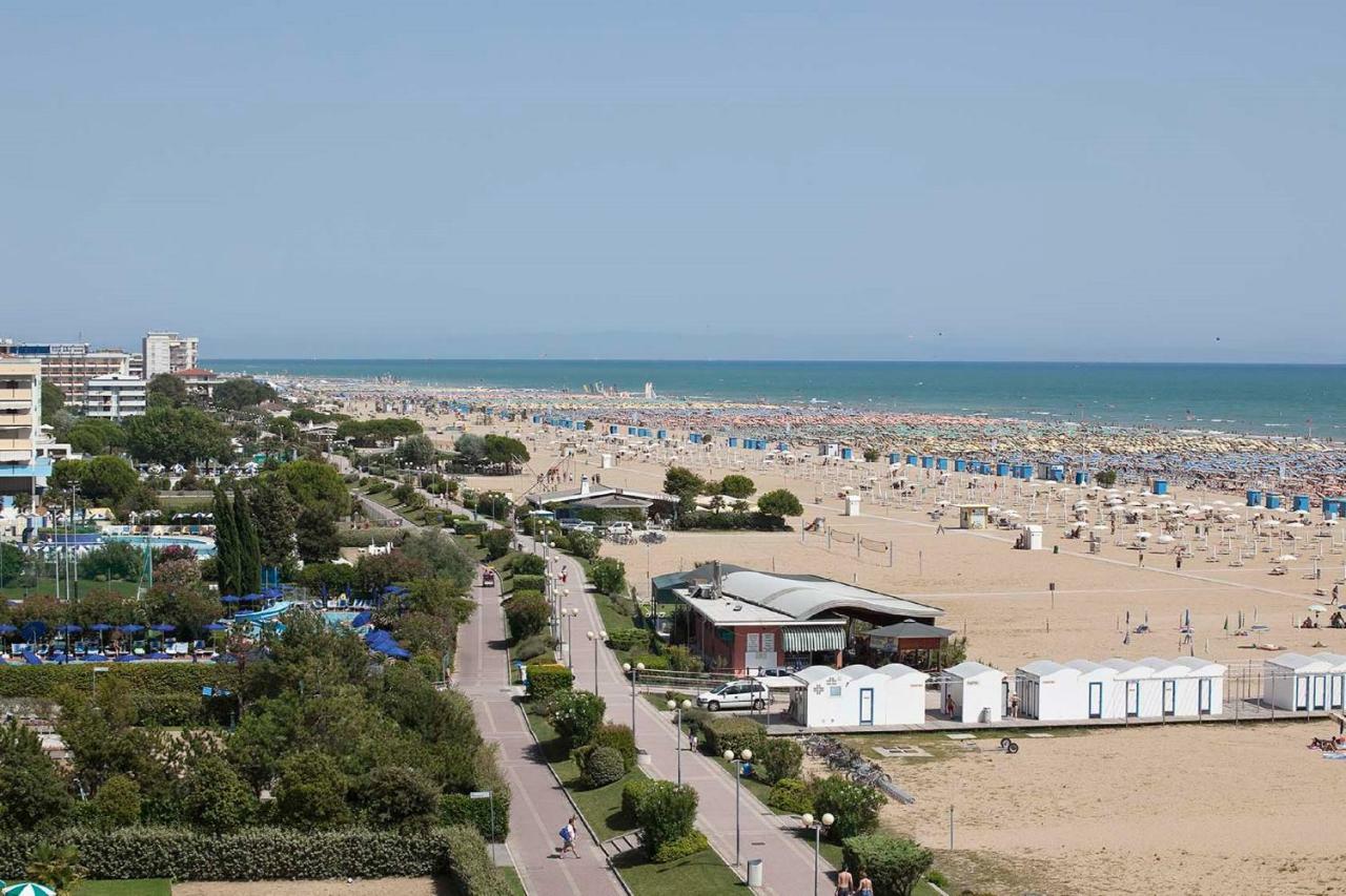 Isola Clara - Appartamenti Bibione Esterno foto