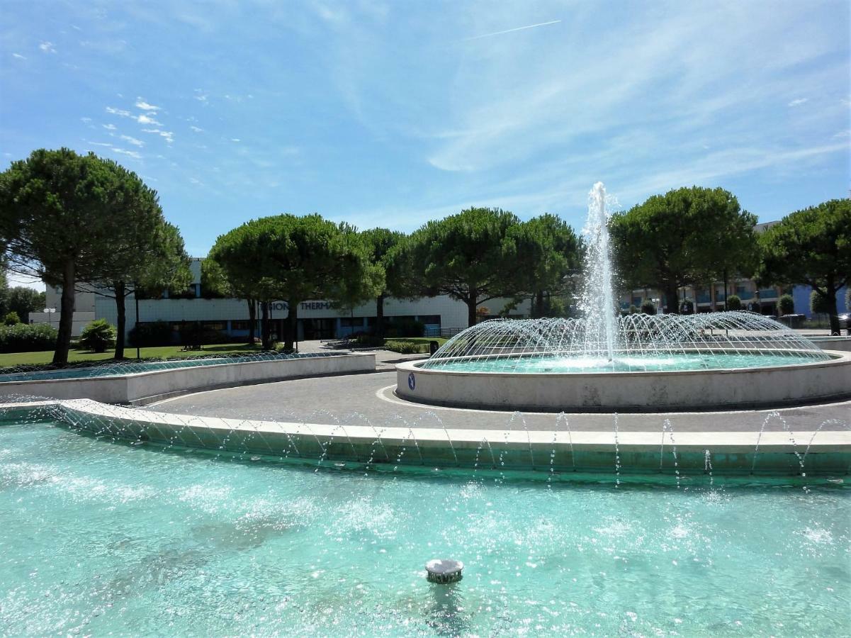 Isola Clara - Appartamenti Bibione Esterno foto